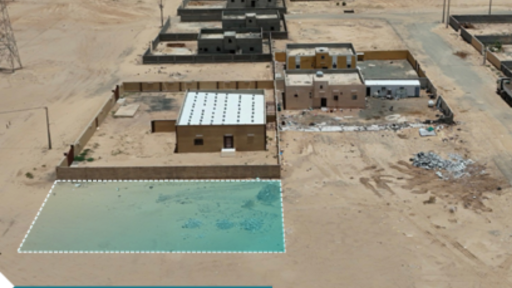 14-وصف العقار: أرض سكنية الملاحظات: عبارة عن أرض فضاء. يوجد اختلافات بين الصك والطبيعة في البيانات المساحية للعقار وهي مبينة في الرفع المساحي المرفق.