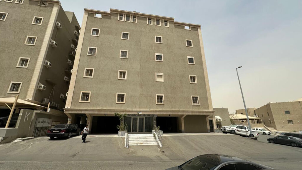14-شقة سكنية حي مريخ بمدينة جدة