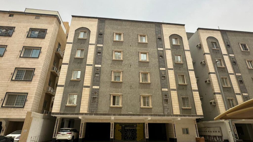 18-شقة سكنية حي مريخ بمدينة جدة