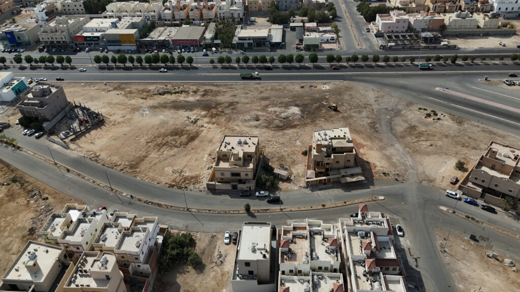 2-أرض سكنية 500م2 بحي الشراع