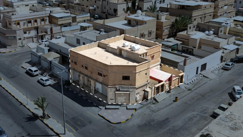 3-عمارة سكنية – القريات / المنطقة السكنية