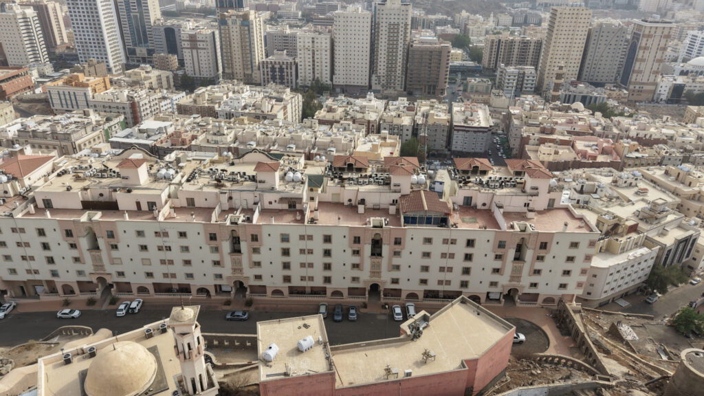 14-شقة سكنية بحي المرسلات