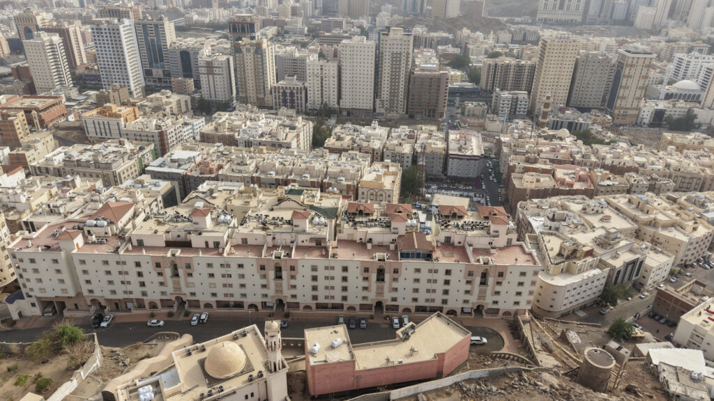 14-شقة سكنية بحي المرسلات