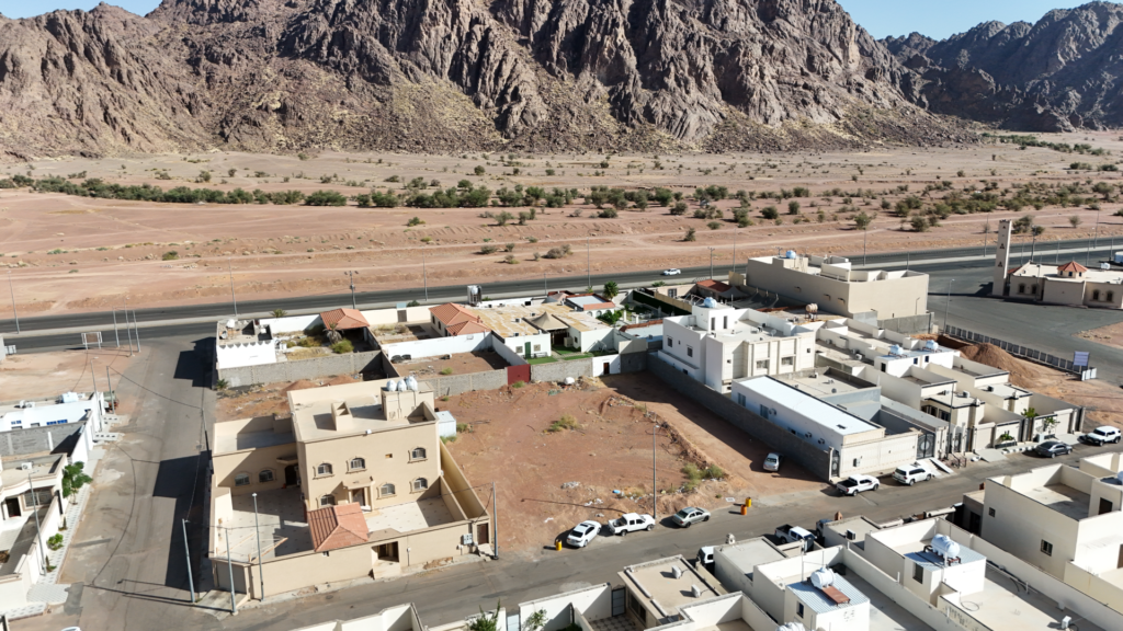 2- أرض سكنية – الوادي بمساحة 900 م² في مدينة حائل
