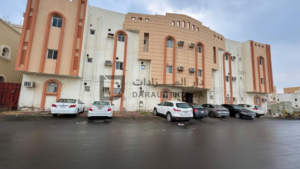 3-عمارة بحي الروضة في جازان