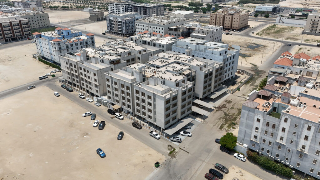 3- شقة سكنية بحي الحمراء / الخبر – بمساحة 125.98 م²