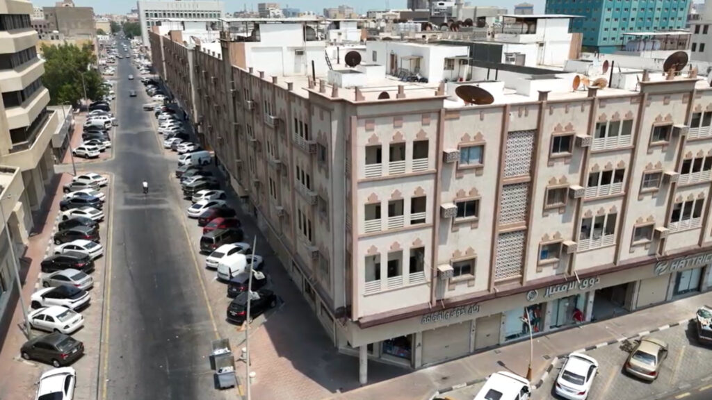 6-عمارة بحي الربيع