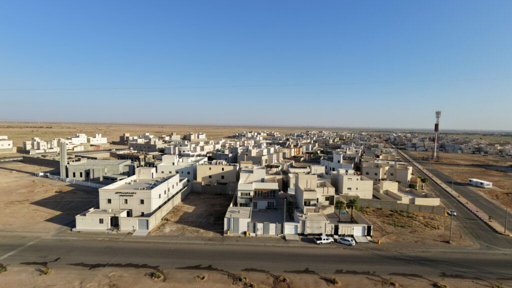 5-فيلا سكني تجاري 664.5م2 في الرس