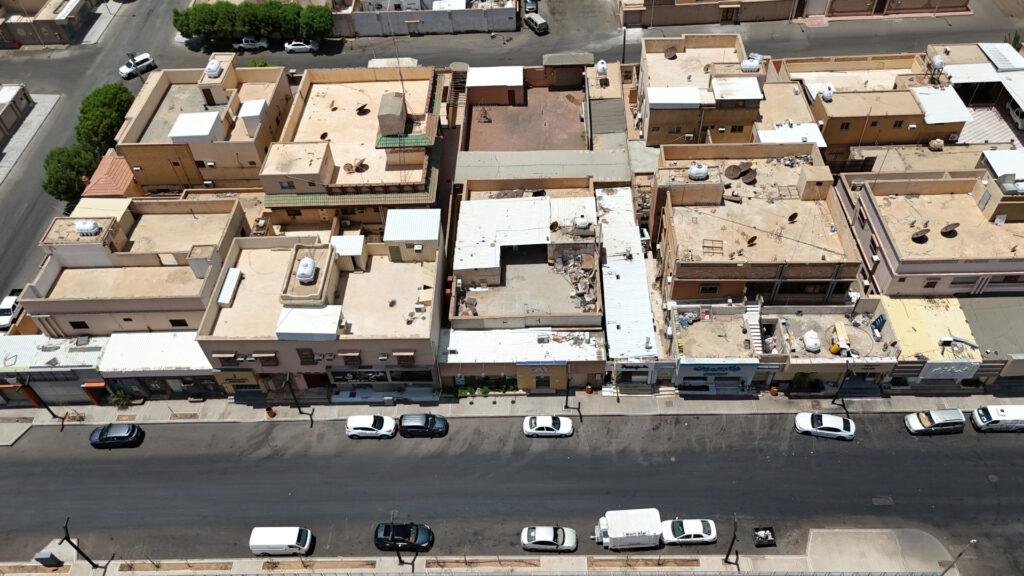 12-عمارة – حائل (حي المطار القديم) – بمساحة 500م²