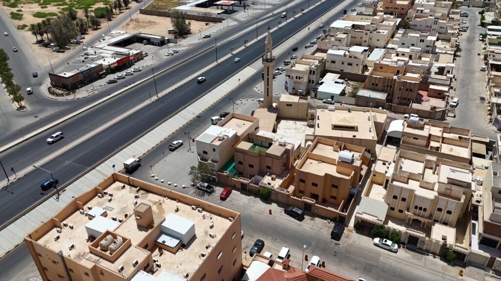 12-دور مشاع 220.905م2 من أصل مساحة 441.81م بحي مشعل