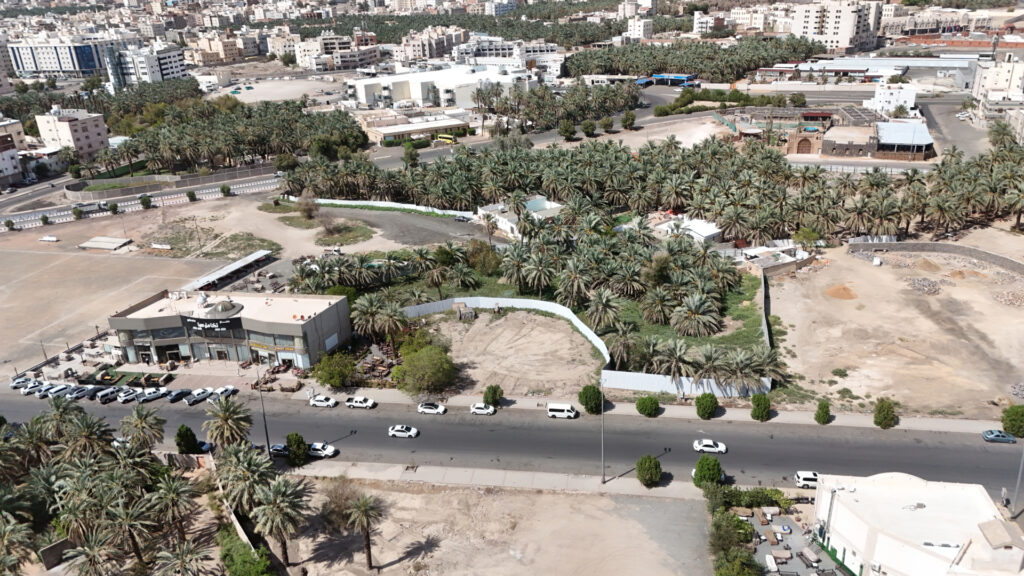 2- أرض تجارية سكنية بحي العوالي بمساحة 1261.13 م² في المدينة المنورة