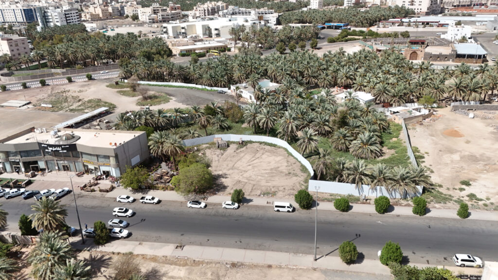 2- أرض تجارية سكنية بحي العوالي بمساحة 1261.13 م² في المدينة المنورة