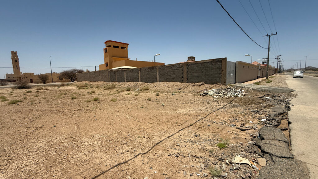 12-أرض سكنية 675م2 بحي الخالدية