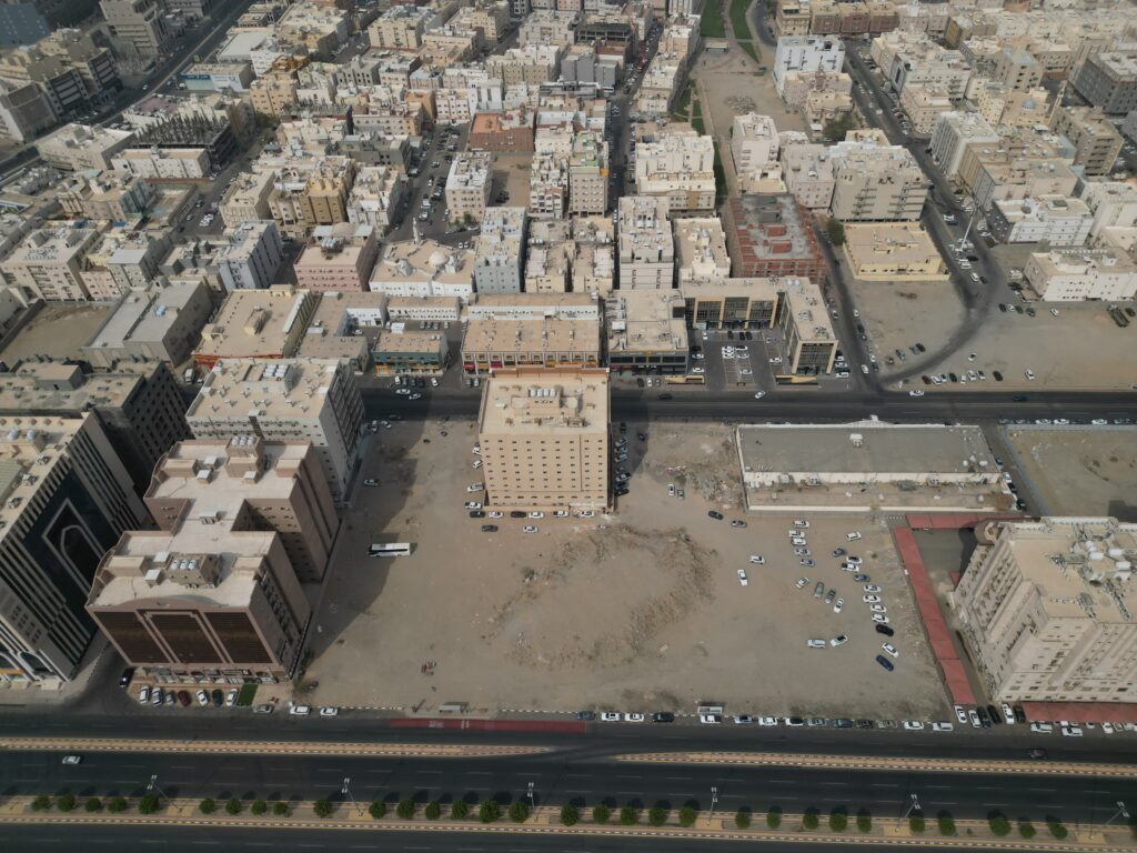 4-أرض تجارية سكنية 4 بلك 25 – بطحاء قريش