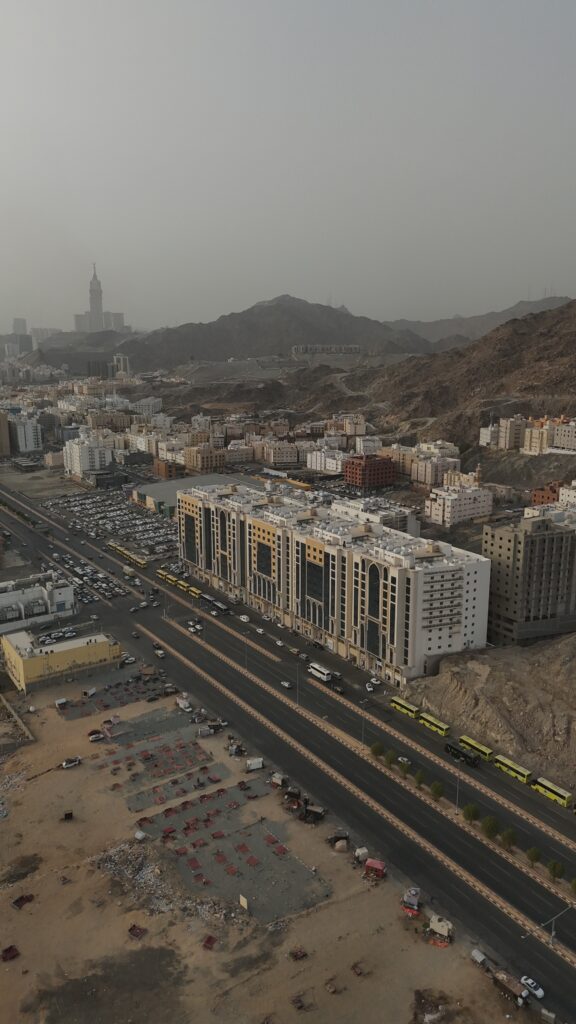 2-فندق سكني – تجاري – بطحاء قريش قطعة 71