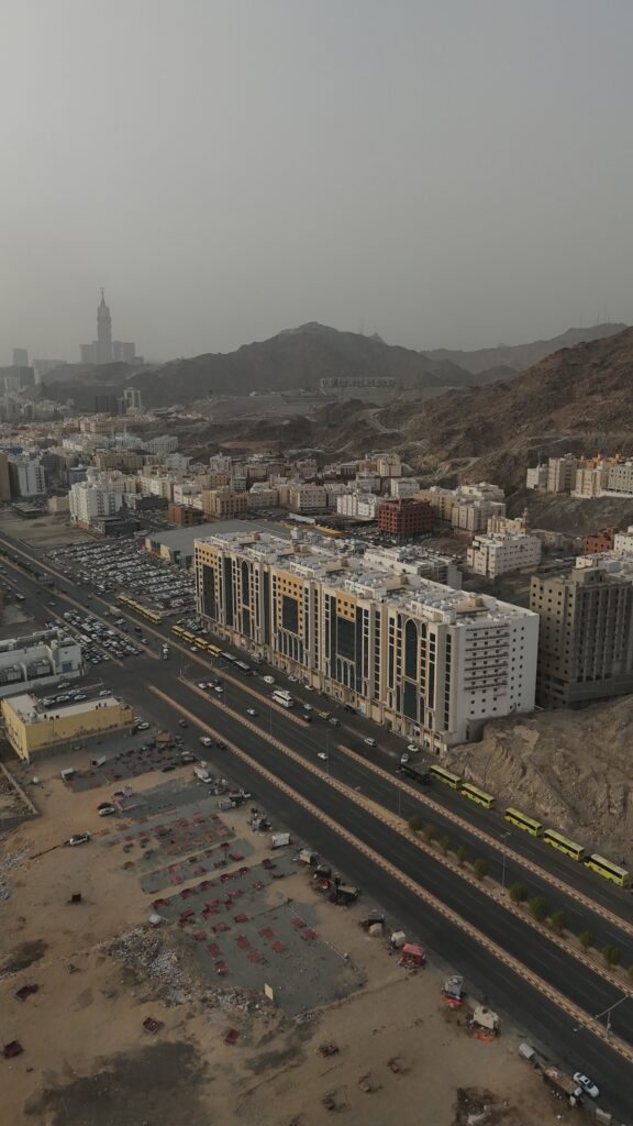 4-فندق سكني – تجاري – بطحاء قريش قطعة 69