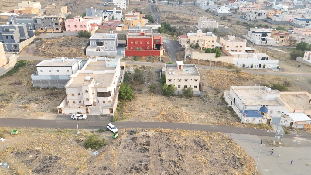 18-أرض سكنية – العسران وآل بلحي