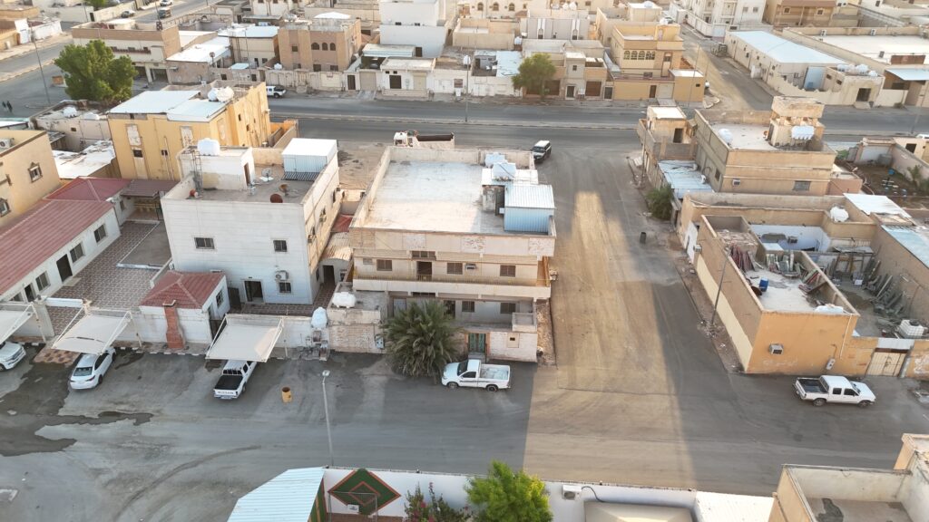 2-فيلا سكنية – العزيزية