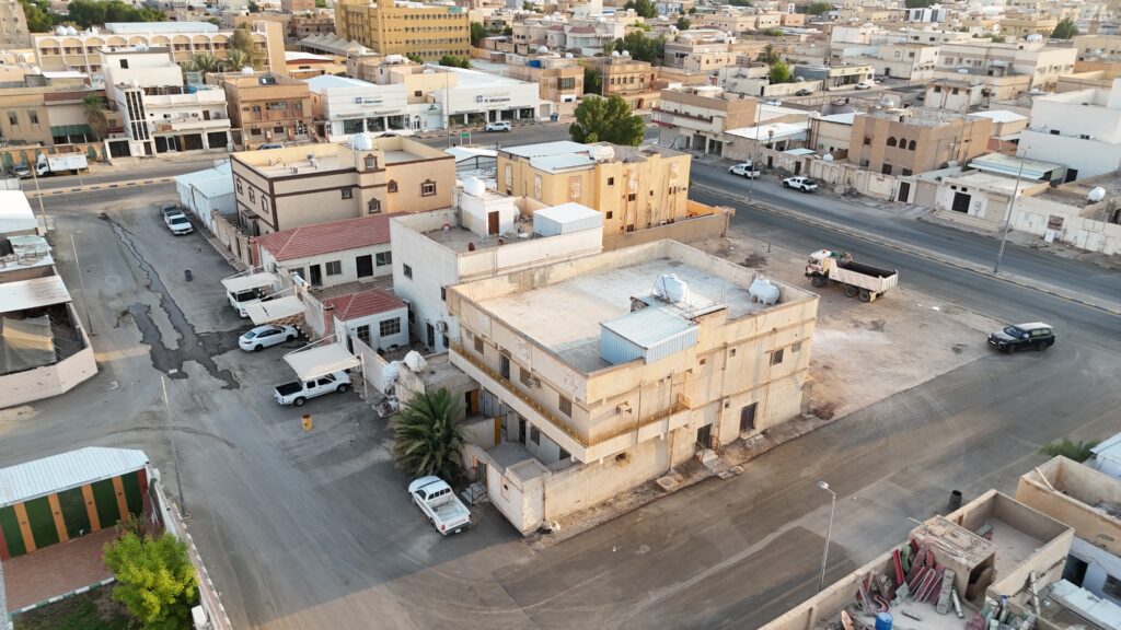 2-فيلا سكنية – العزيزية