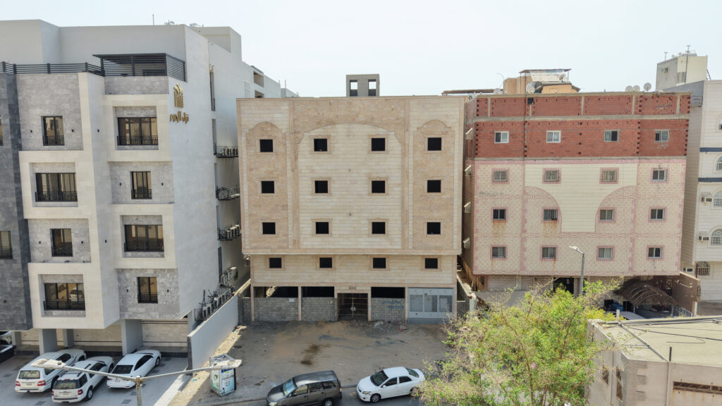 15- عمارة سكنية بحي بطحاء قريش بصك 320114002040