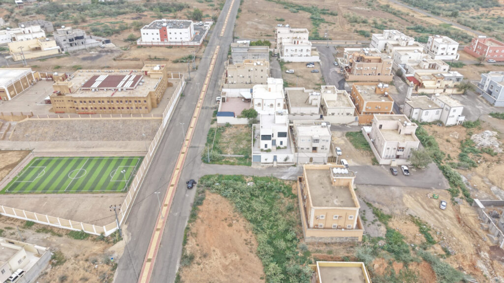 8-أرض سكنية بحي الخايع