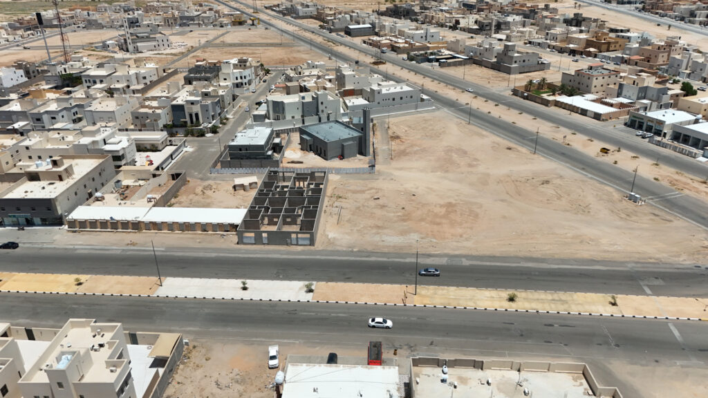 9-أرض بحي الريان