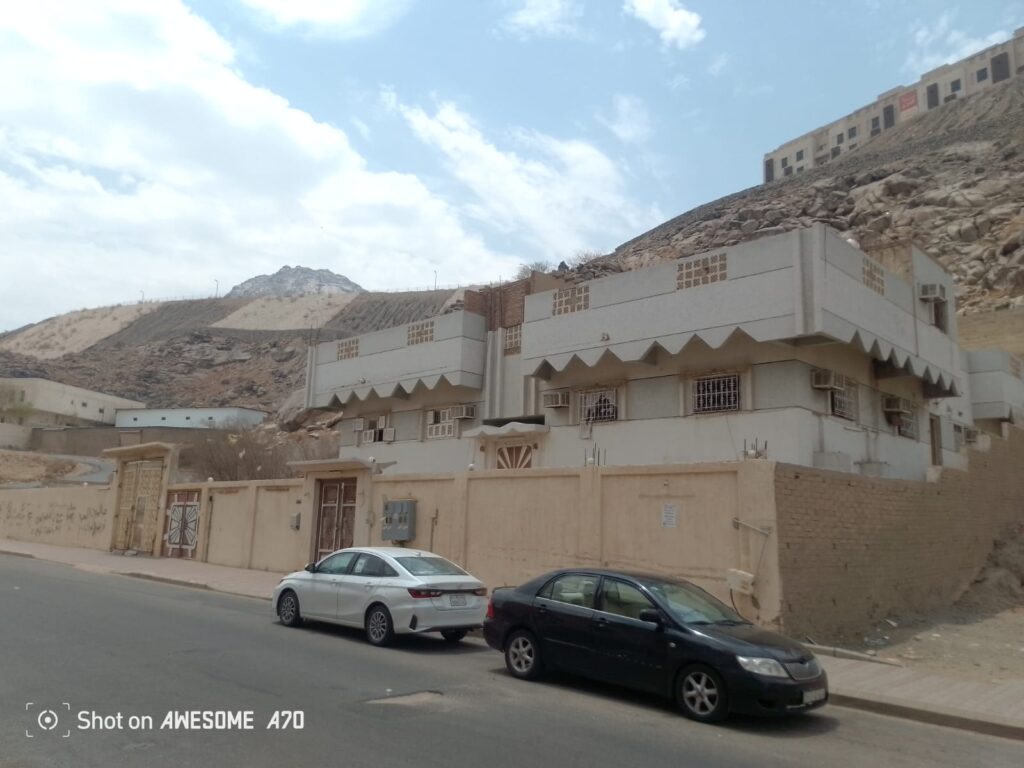 8-عمارة سكنية