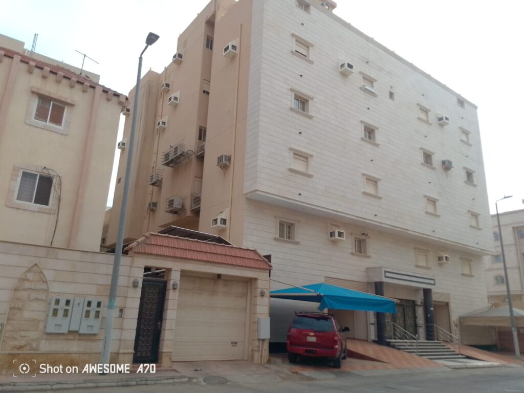 1-شقة سكنية – النزهة