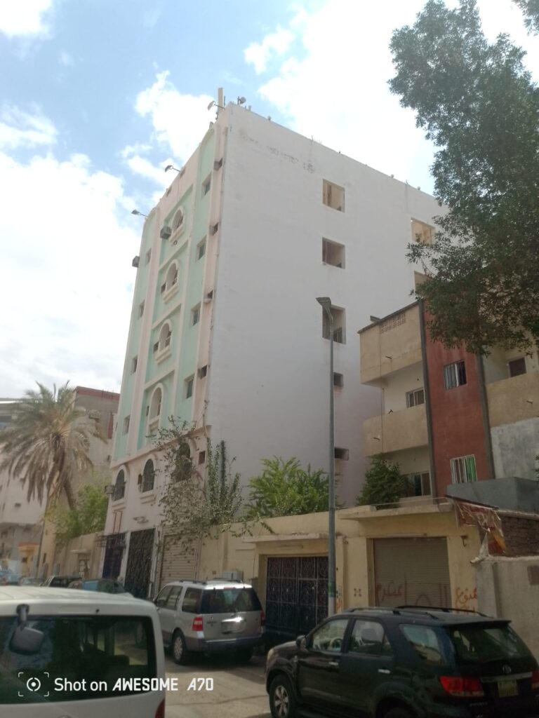 23-عمارة سكنية – العزيزية