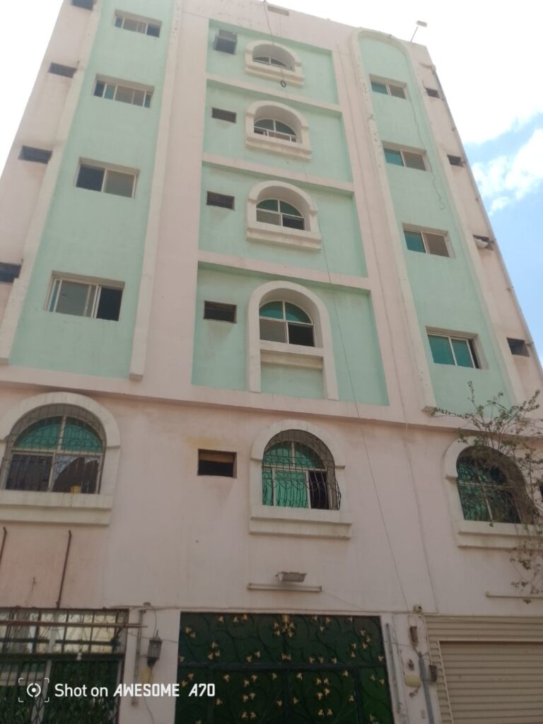 23-عمارة سكنية – العزيزية