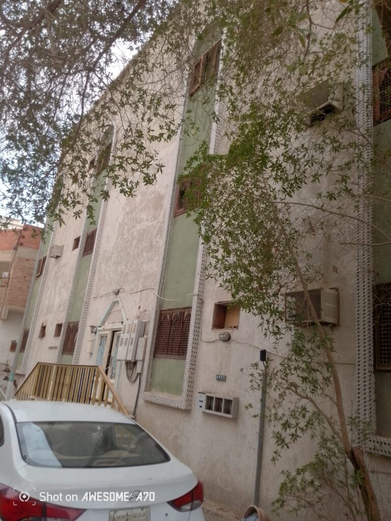 10-عمارة سكنية