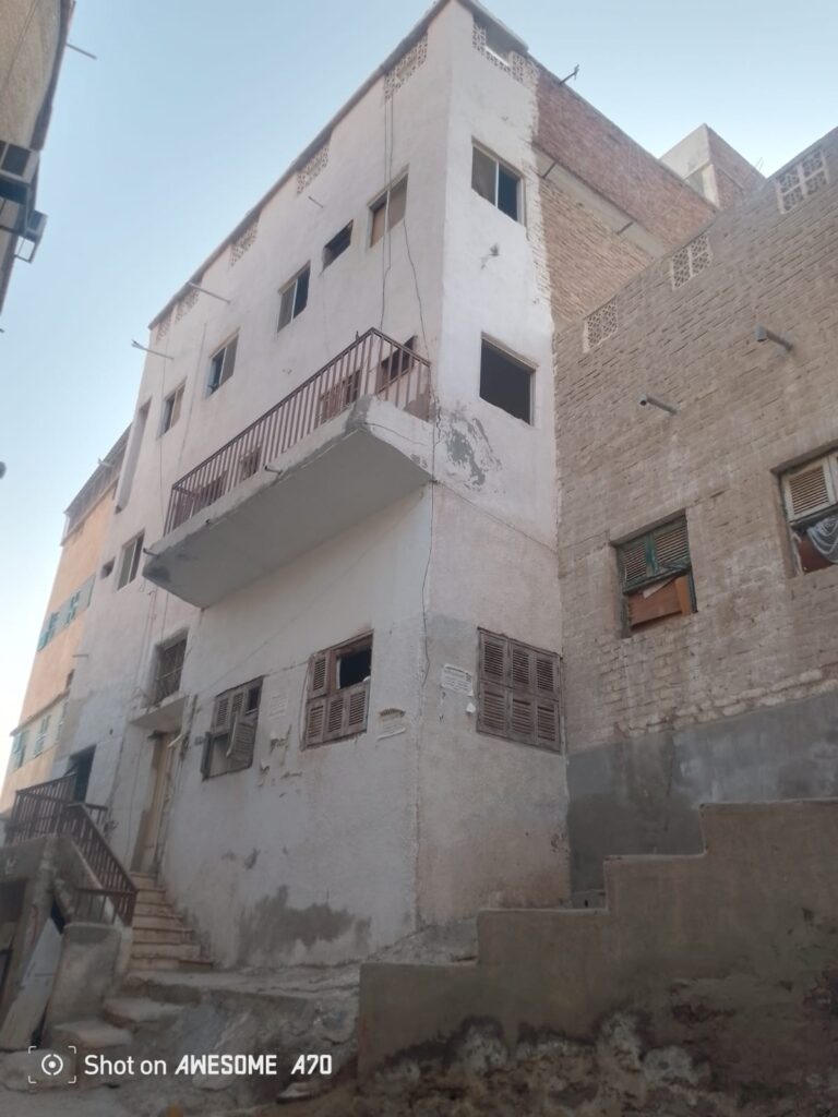 12-عمارة سكنية