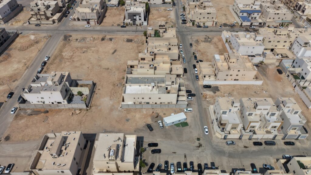 2-أرض سكنية – العوالي
