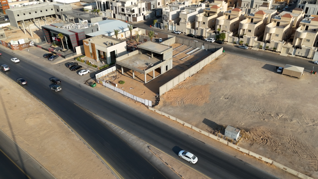2- أرض تجارية سكنية – بريدة – حي النهضة بمساحة 1364.85 م² في مدينة بريدة