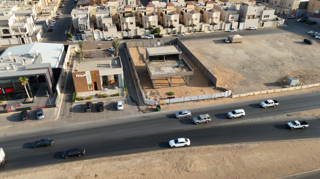 2- أرض تجارية سكنية – بريدة – حي النهضة بمساحة 1364.85 م² في مدينة بريدة