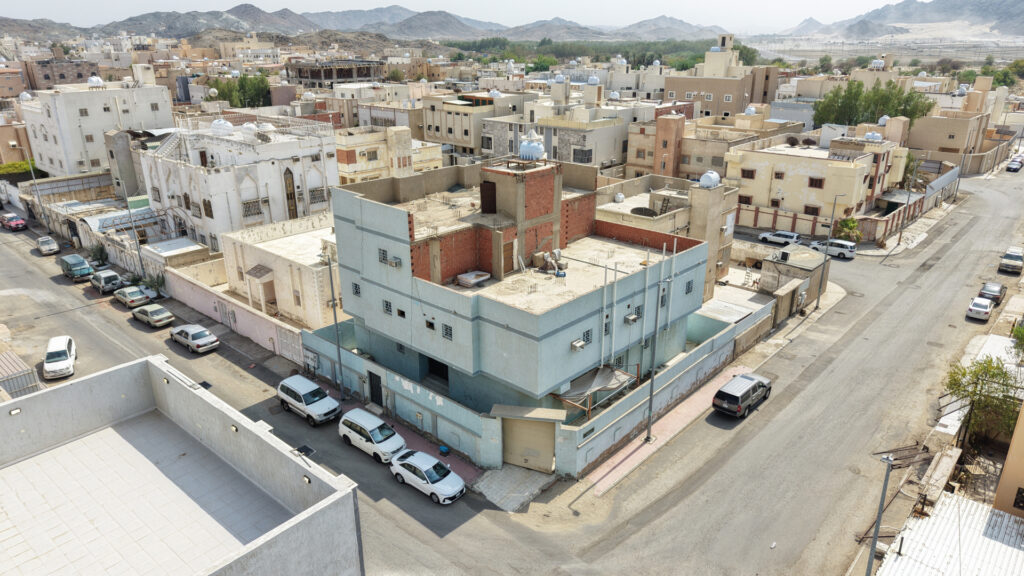 11-عمارة سكنية – حي العمرة بمساحة 482.25 م² في مدينة مكة المكرمة – العاصمة المقدسة