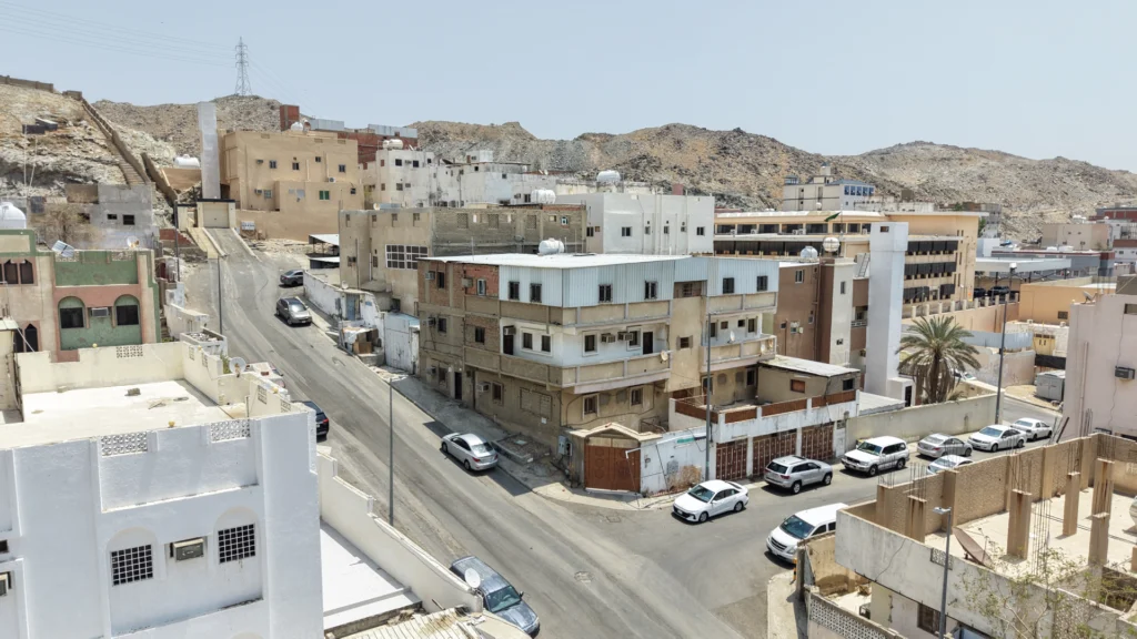 14- عمارة بحي مخطط حامد السفياني رقم 2 بصك 260685002237
