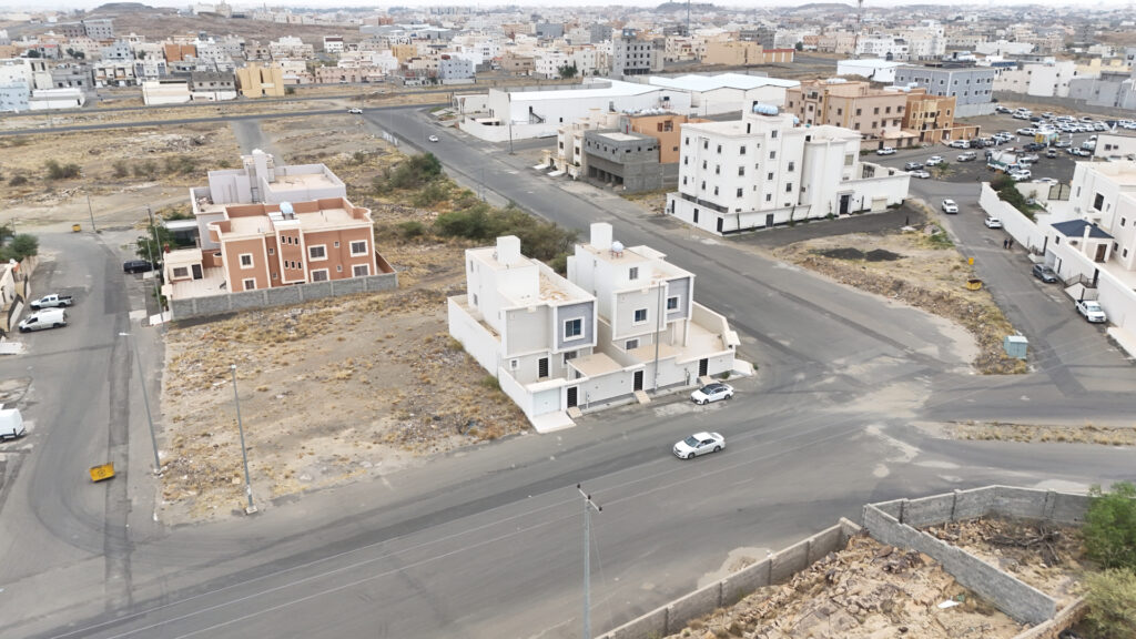 10-فيلا سكنية في حي النور بمساحة 302.49م قطعة رقم 12 / أ