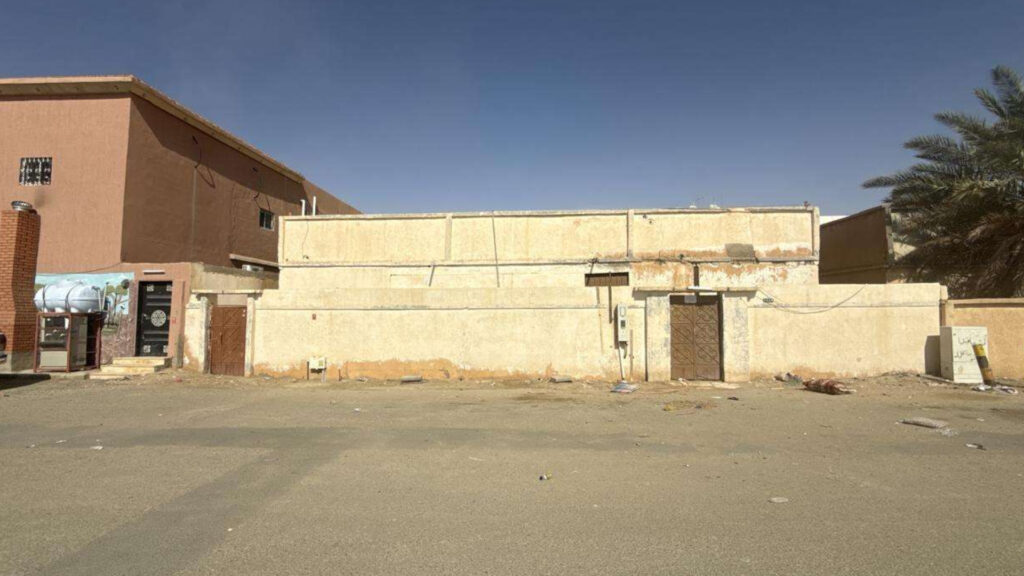 4-بيت شعبي 400م2 بحي الريان