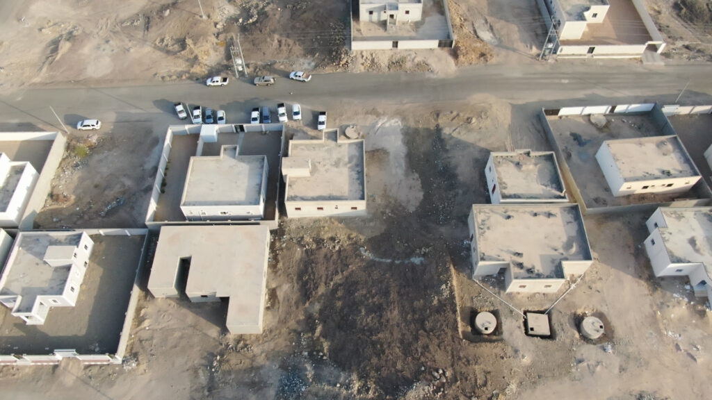 4-أرض سكنية في تثليث