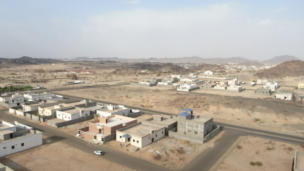 6-فيلا سكنية دور واحد تحت التشطيب في بيشة