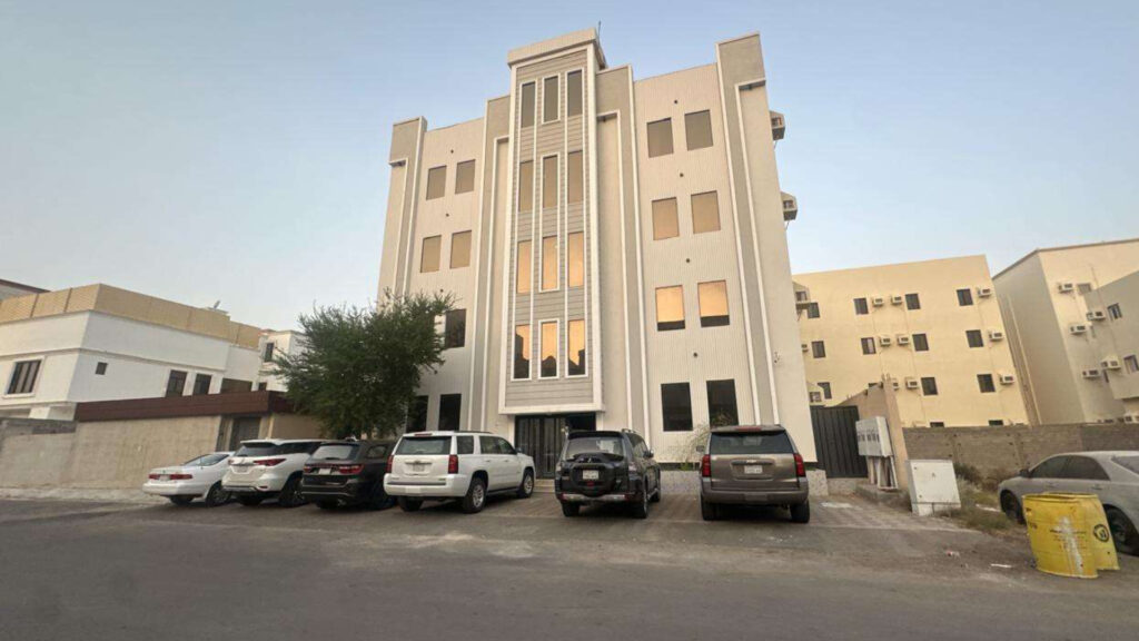 10-شقة سكنية في حي الرحاب بمساحة 202.07م