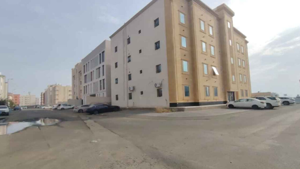 14-شقة سكنية في حي المحمدية 2 بمساحة 200.43م