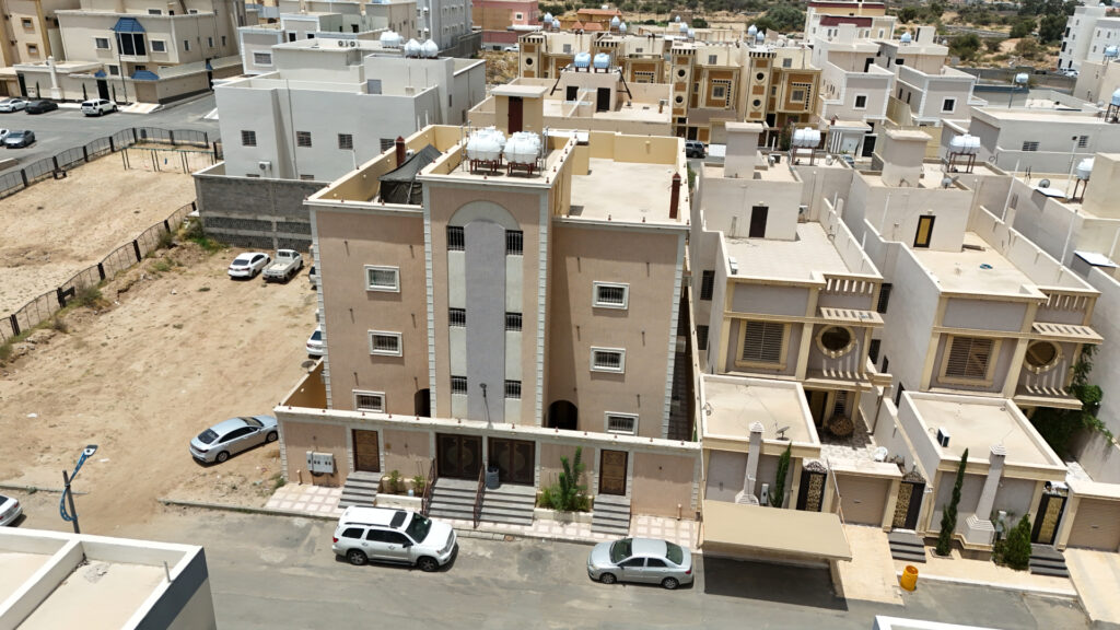 3-شقة سكنية مساحة 357.90 م2 – احد رفيدة