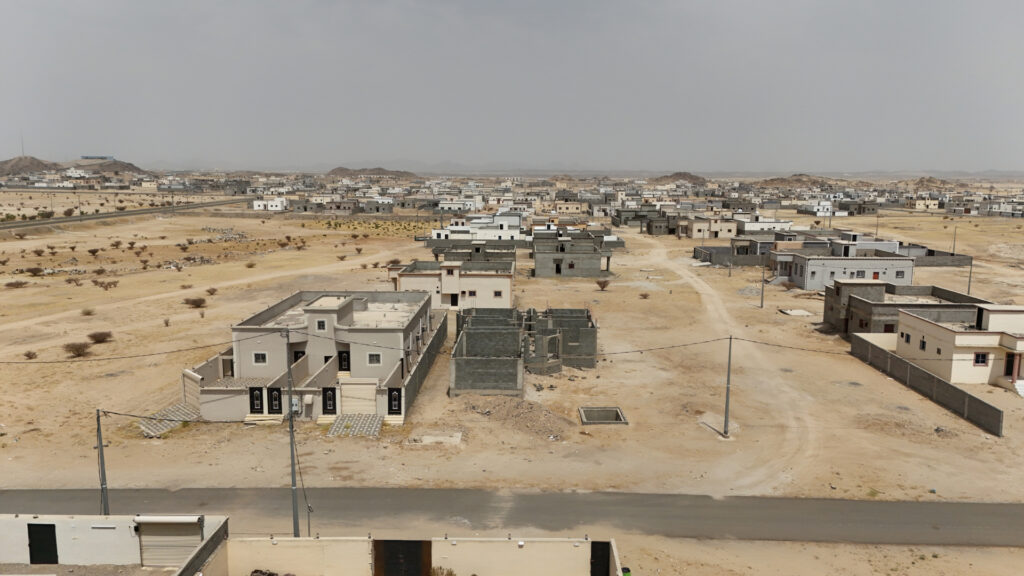 22- فيلا سكنية قيد الانشاء بمساحة 700 م² في مدينة تثليث