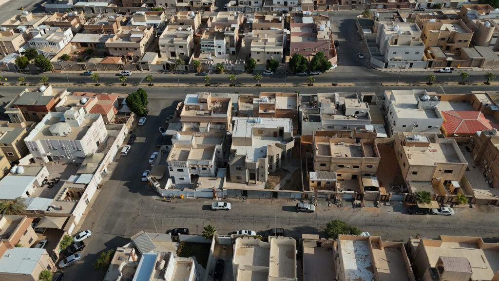 1- فيلا سكنية بمساحة 536 م² في مدينة عنيزة