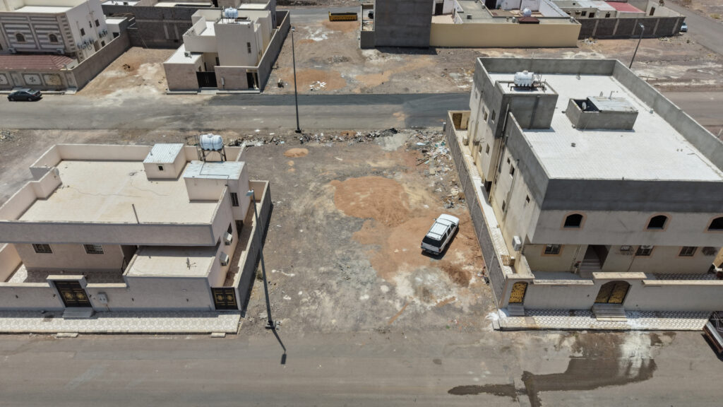 5-أرض سكنية تجارية