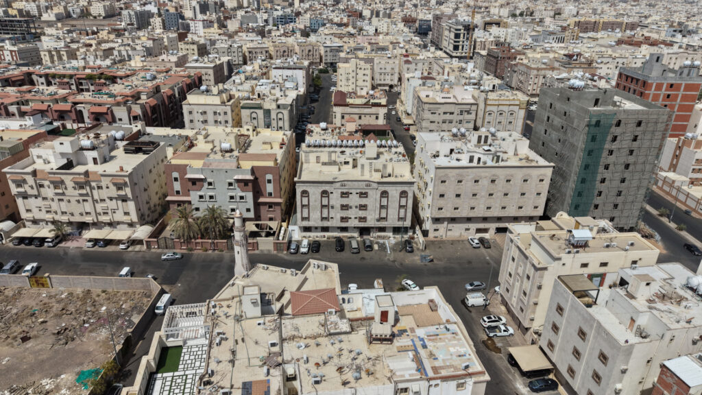 11-شقة سكنية بحي العريض