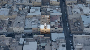 4-عمارة سكنية مؤجرة بحي منفوحة