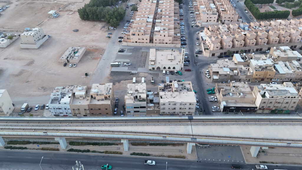 6-فيلا سكنية تجارية بحي البديعة